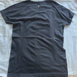 Lululemon top short sleeve